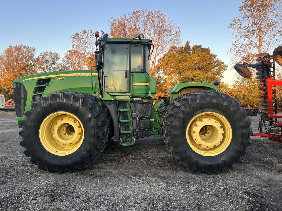 Image of John Deere 9530 Image 1