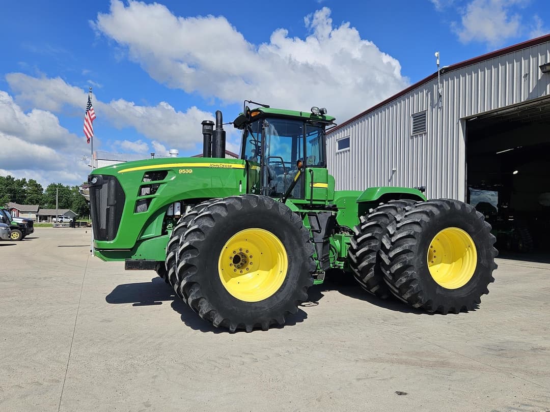 Image of John Deere 9530 Primary image