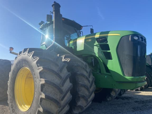 Image of John Deere 9530 equipment image 4