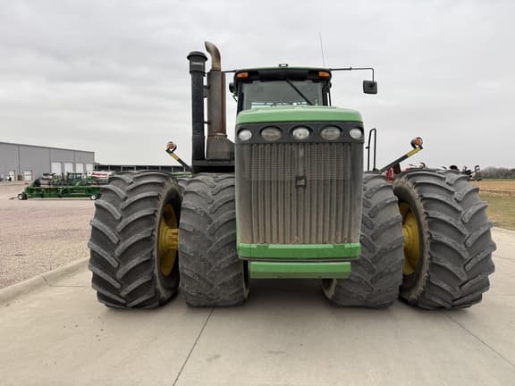 Image of John Deere 9530 equipment image 3