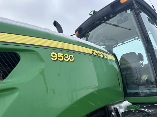 Image of John Deere 9530 equipment image 1