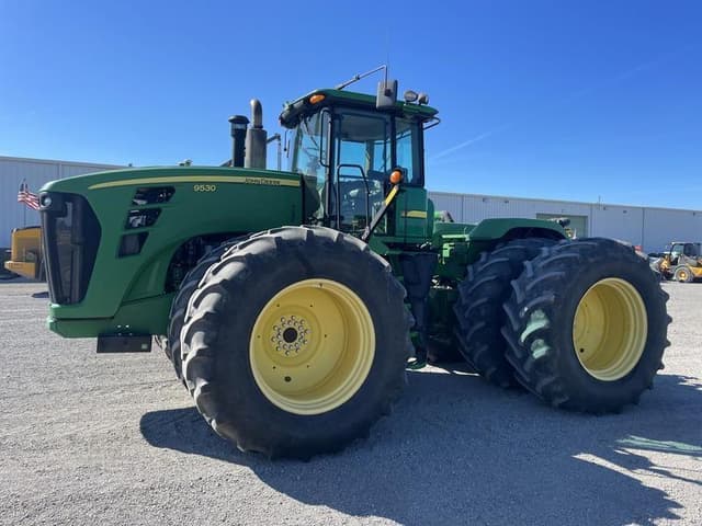 Image of John Deere 9530 equipment image 3