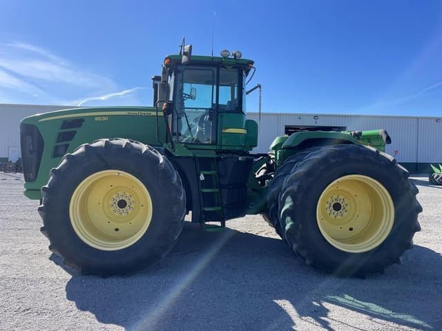 Image of John Deere 9530 equipment image 4
