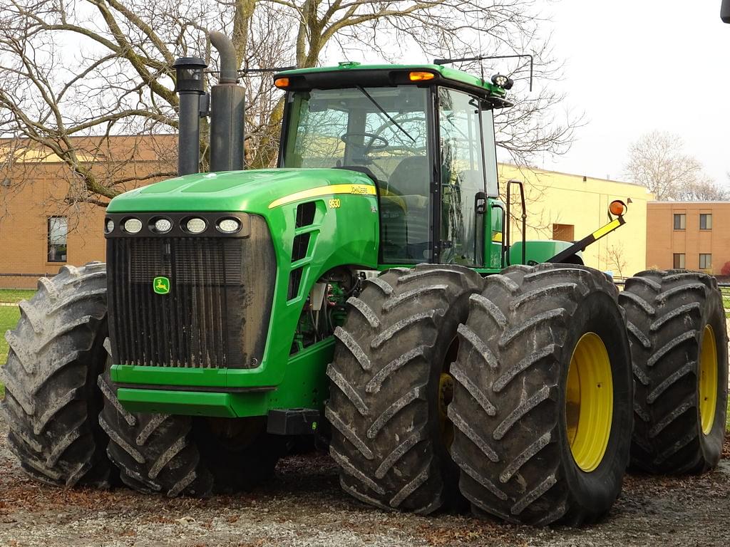 Image of John Deere 9530 Primary image