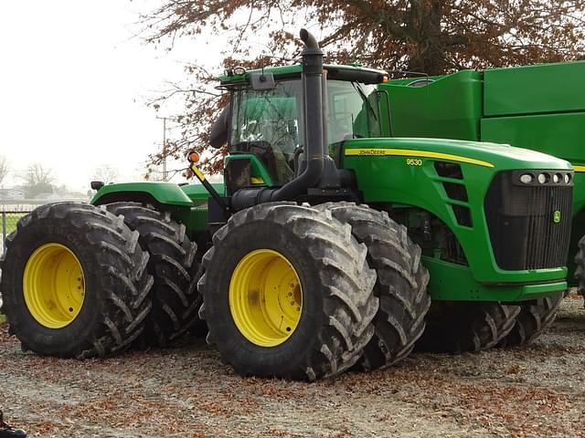 Image of John Deere 9530 equipment image 1