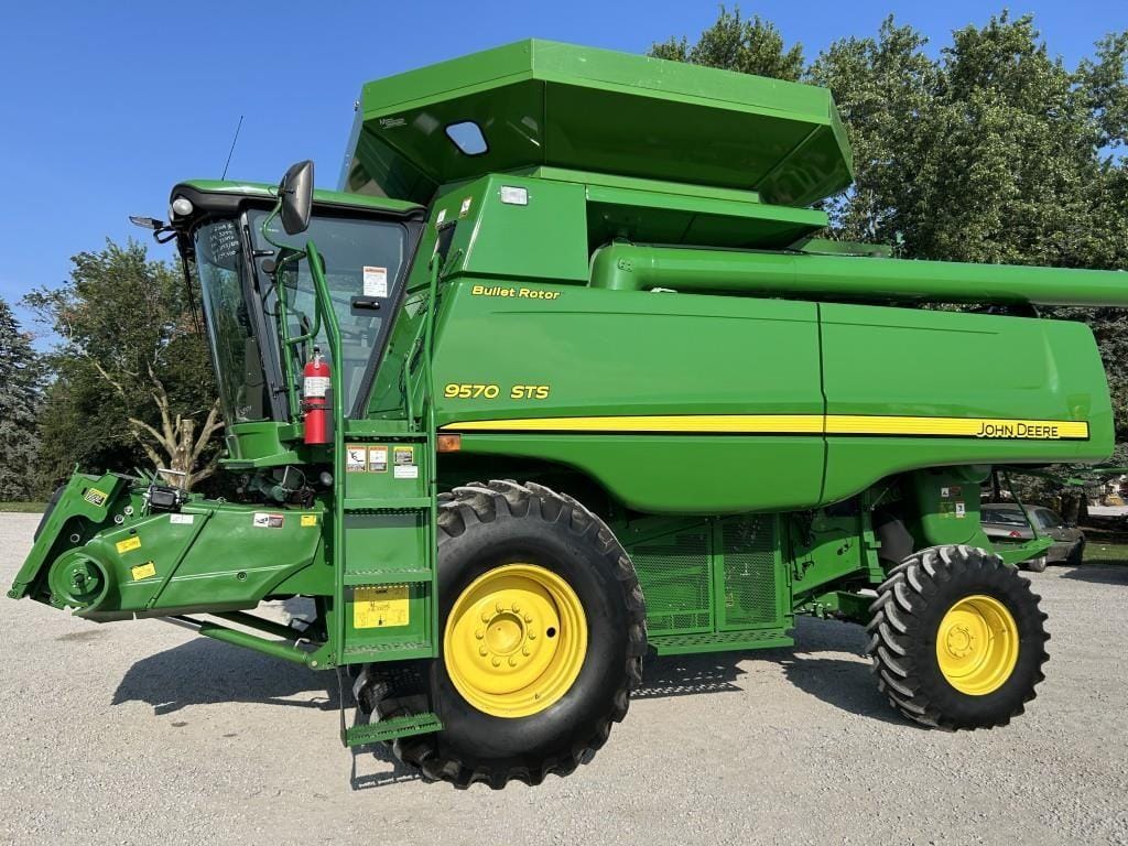 2009 John Deere 9570 STS Equipment Image0