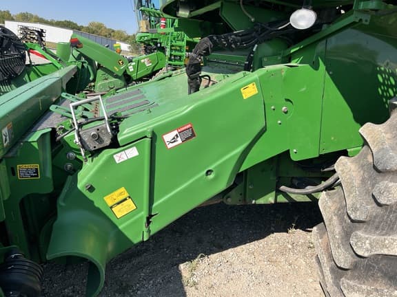 Image of John Deere 9570 STS equipment image 3