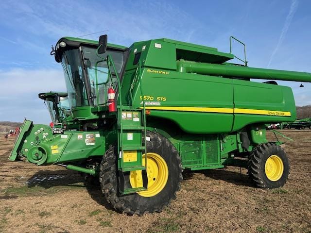 2009 John Deere 9570 STS Equipment Image0