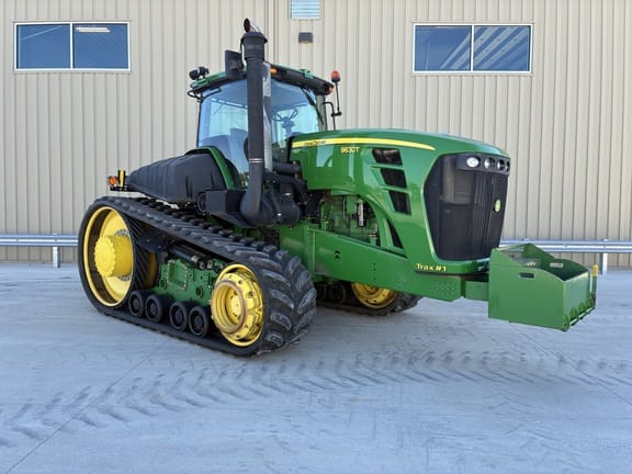 2009 John Deere 9630T Equipment Image0