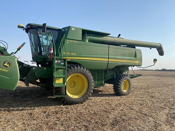 Image of John Deere 9670 STS Primary image