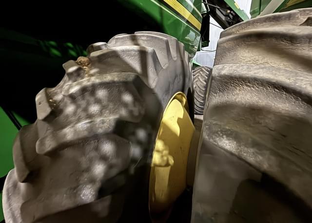 Image of John Deere 9670 STS equipment image 3