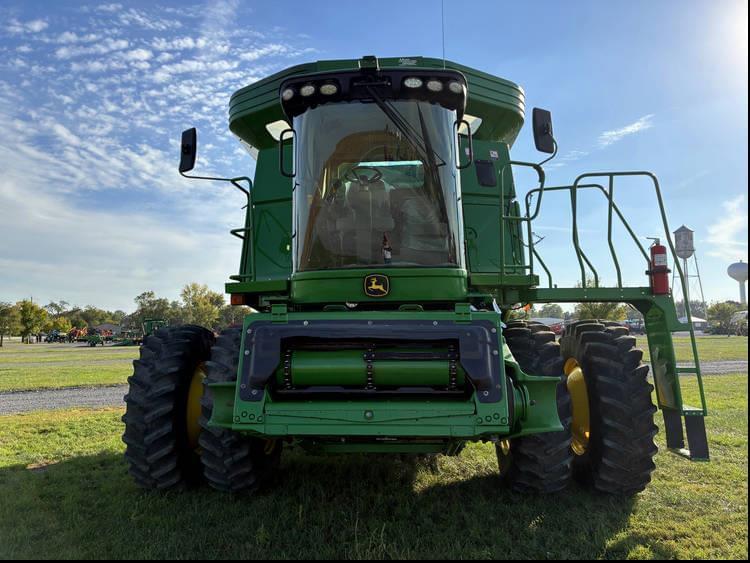 Image of John Deere 9670 STS Image 1