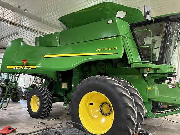 Image of John Deere 9670 STS Primary image