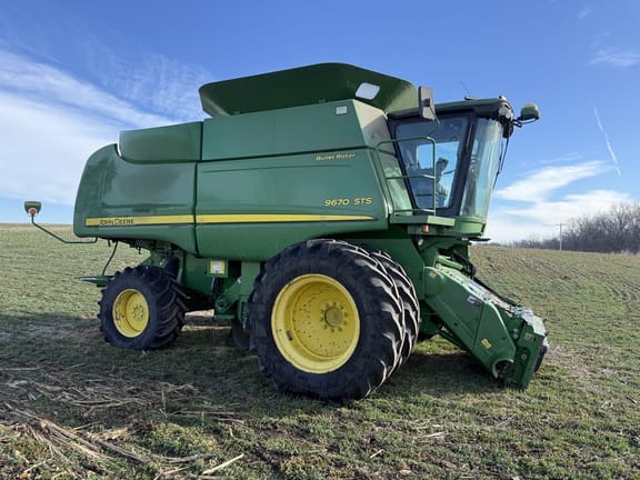 2009 John Deere 9670 STS Equipment Image0