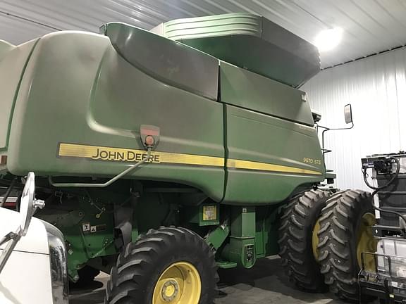 Image of John Deere 9670 STS equipment image 1