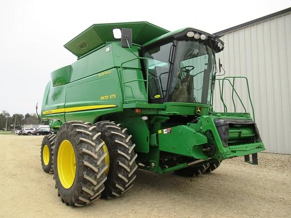 Image of John Deere 9670 STS equipment image 1