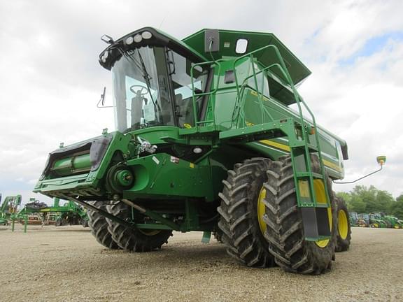 Image of John Deere 9670 STS equipment image 4