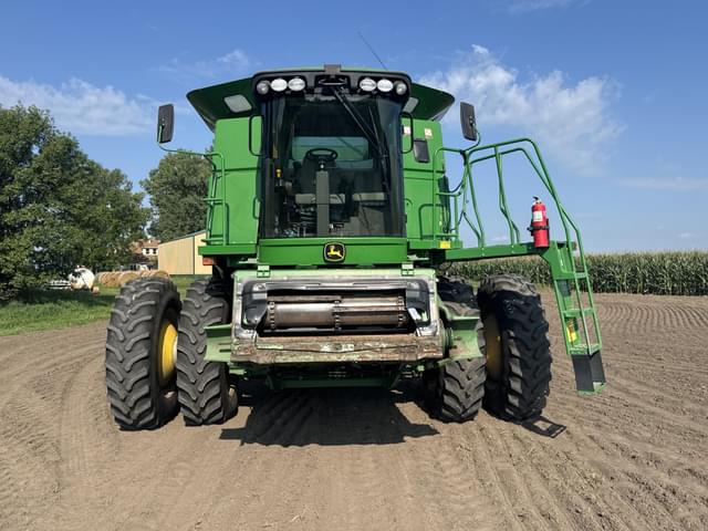 Image of John Deere 9670 STS equipment image 2