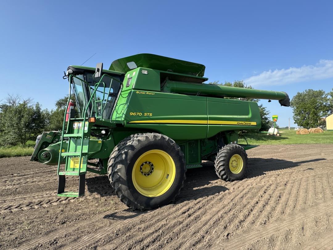 Image of John Deere 9670 STS Primary image