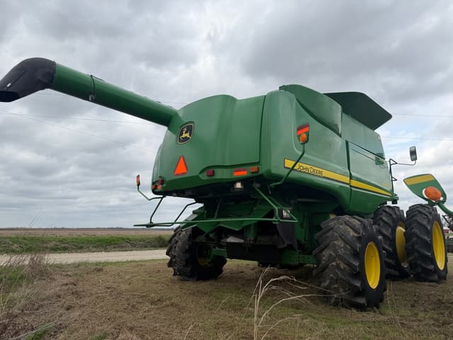 Image of John Deere 9670 STS equipment image 2