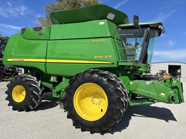 Image of John Deere 9770 STS equipment image 1