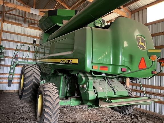Image of John Deere 9770 STS equipment image 1