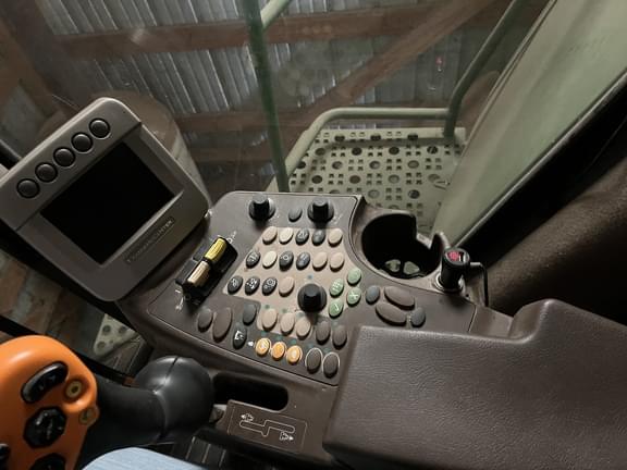 Image of John Deere 9770 STS equipment image 4
