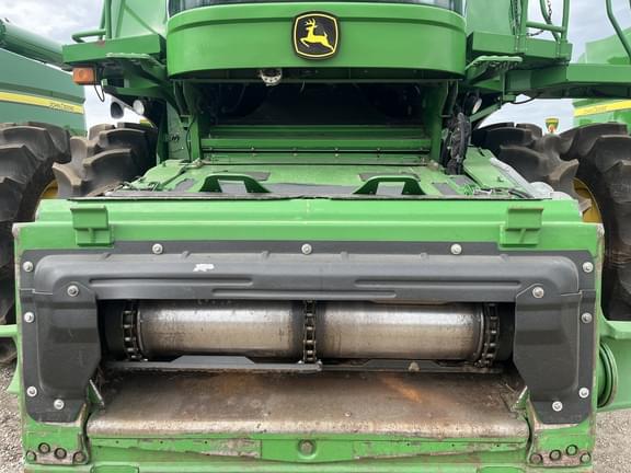 Image of John Deere 9770 STS equipment image 3