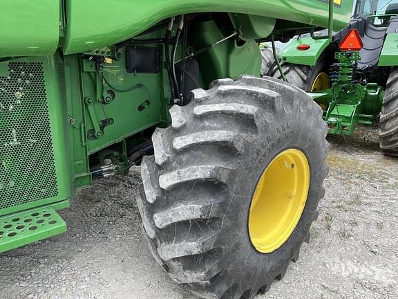 Image of John Deere 9770 STS equipment image 2