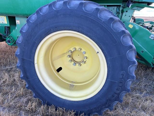 Image of John Deere 9770 STS equipment image 4