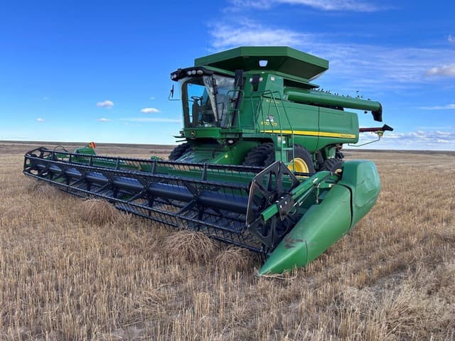 Image of John Deere 9770 STS equipment image 1