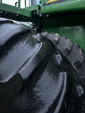 Image of John Deere 9770 STS equipment image 4