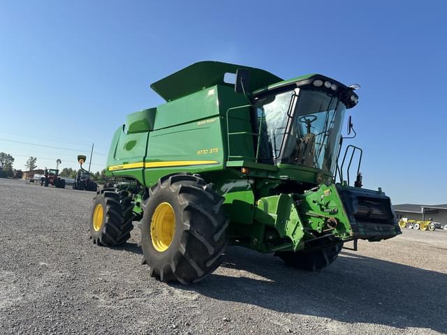 Image of John Deere 9770 STS equipment image 3