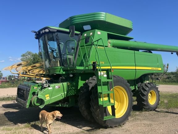2009 John Deere 9770 STS Equipment Image0