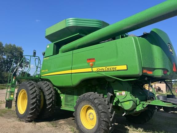 Image of John Deere 9770 STS equipment image 1