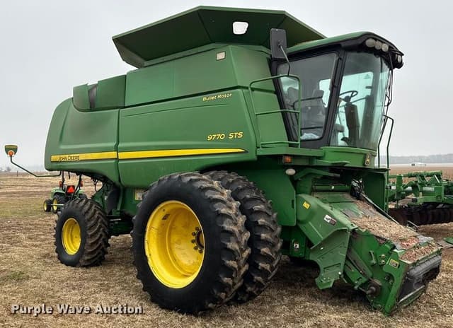 Image of John Deere 9770 STS equipment image 2