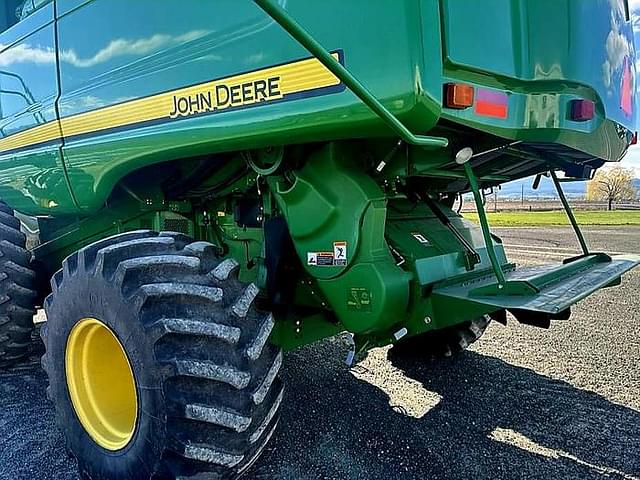 Image of John Deere 9770 STS equipment image 4