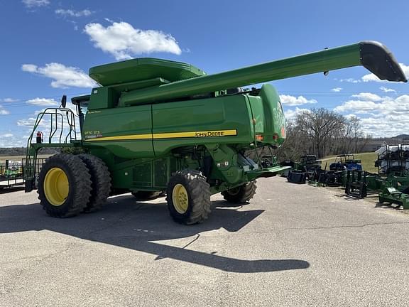 Image of John Deere 9770 STS equipment image 4