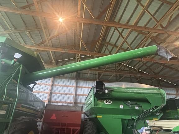 Image of John Deere 9770 STS equipment image 2
