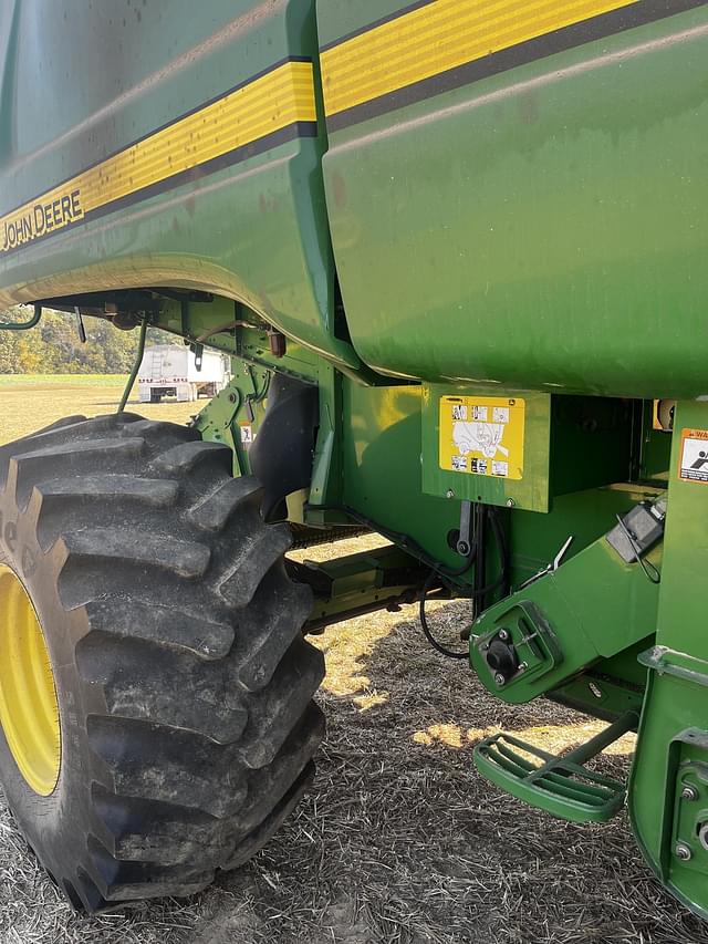 Image of John Deere 9770 STS equipment image 1