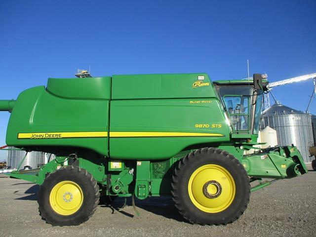 Image of John Deere 9870 STS equipment image 3