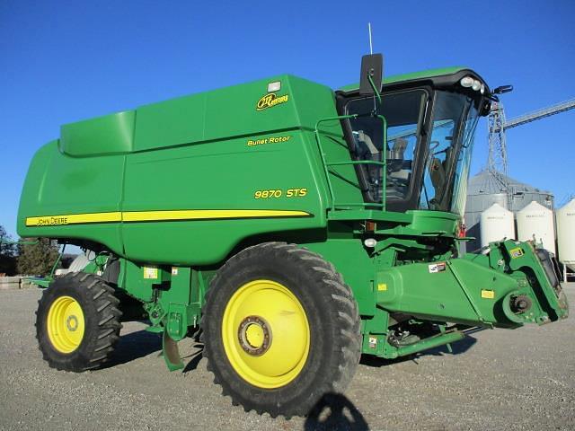 Image of John Deere 9870 STS equipment image 1