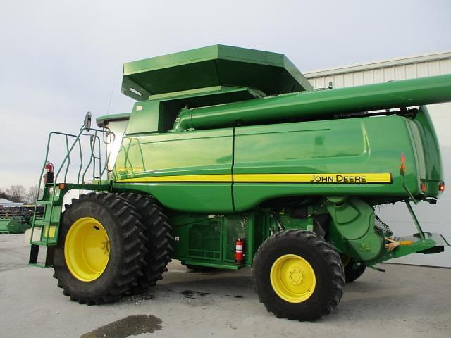 Image of John Deere 9870 STS equipment image 4