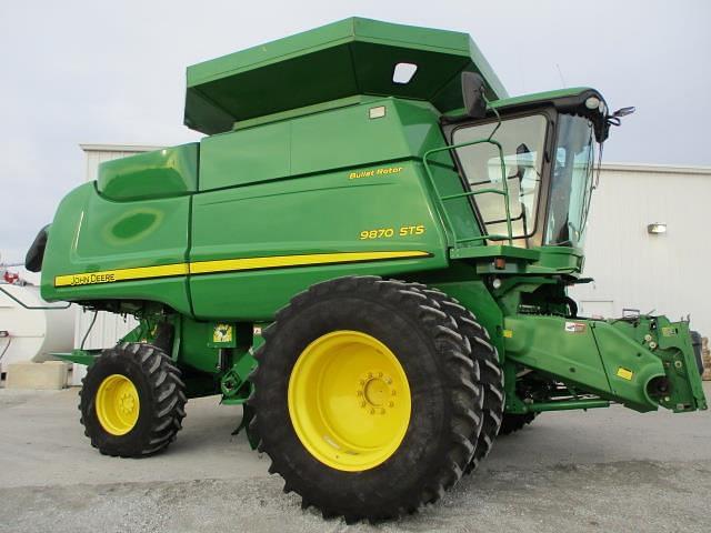 Image of John Deere 9870 STS equipment image 1