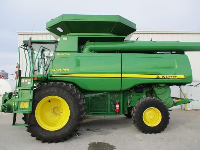 Image of John Deere 9870 STS equipment image 2