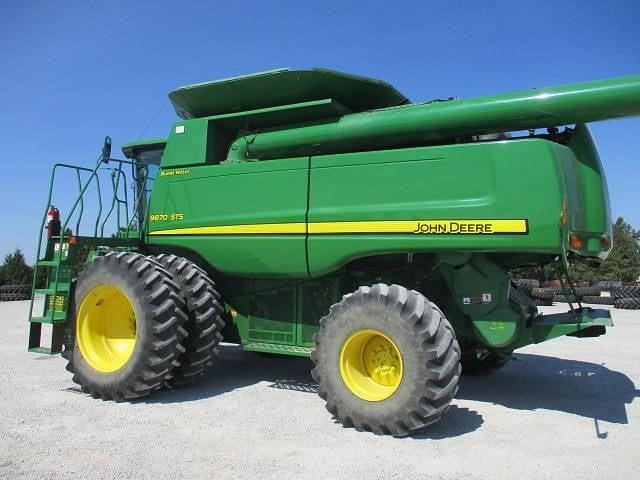 Image of John Deere 9870 STS equipment image 4