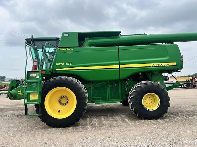 Image of John Deere 9870 STS equipment image 2