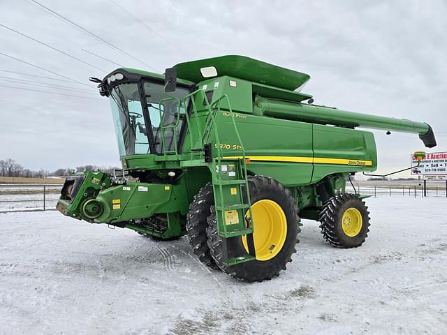 Image of John Deere 9870 STS equipment image 1