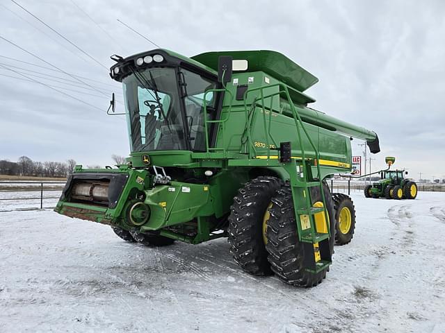 Image of John Deere 9870 STS equipment image 2