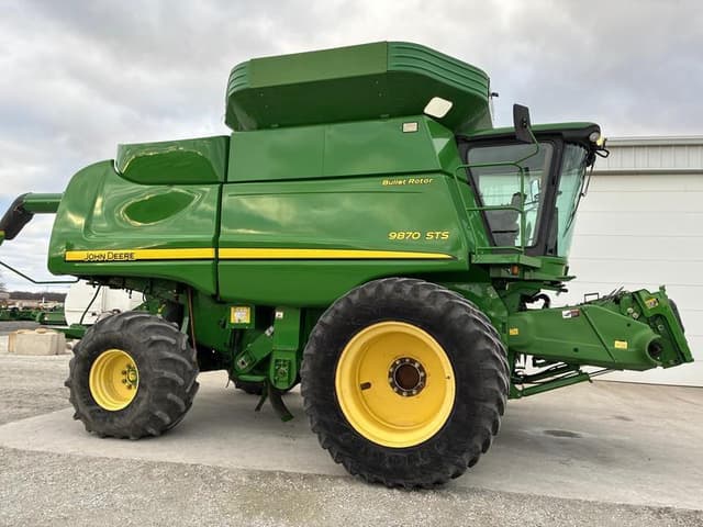Image of John Deere 9870 STS equipment image 2